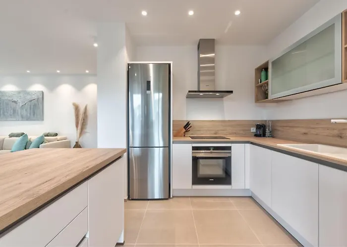 Jardines - Avago 1,1 Pool View 2b *