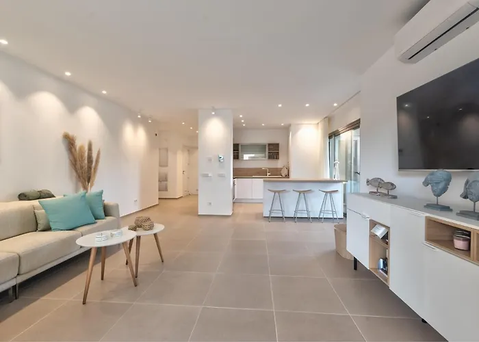 Jardines - Avago 1,1 Pool View 2b *